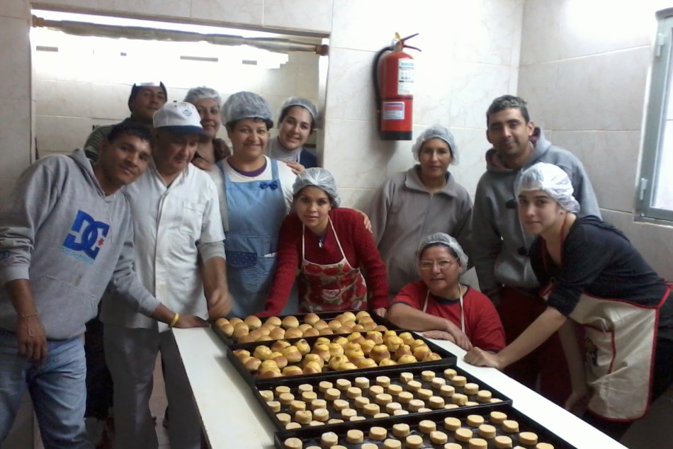 6136 | Se pone en marcha la segunda etapa de los cursos de capacitación en oficios en los distritos - Municipalidad de Rosario