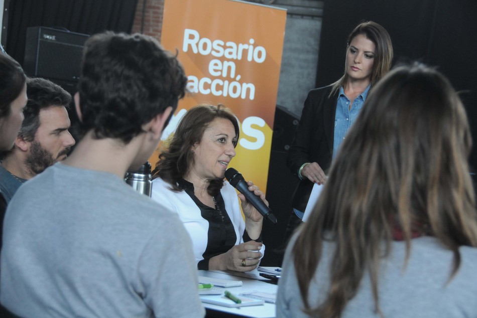 38515 | Monica Dialoga - Dir. Gral. de Comunicación Social (Marcelo Beltrame)