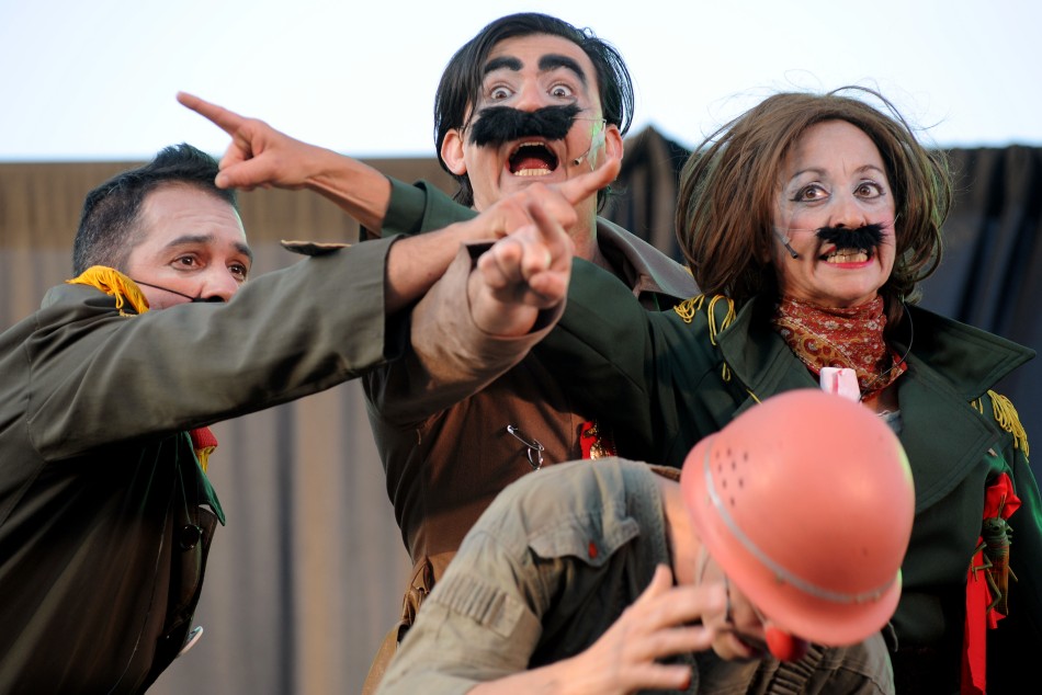 40259 | Teatro por la Identidad Rosario - Grupo Payasos Autoconvocados - Silvio Moriconi