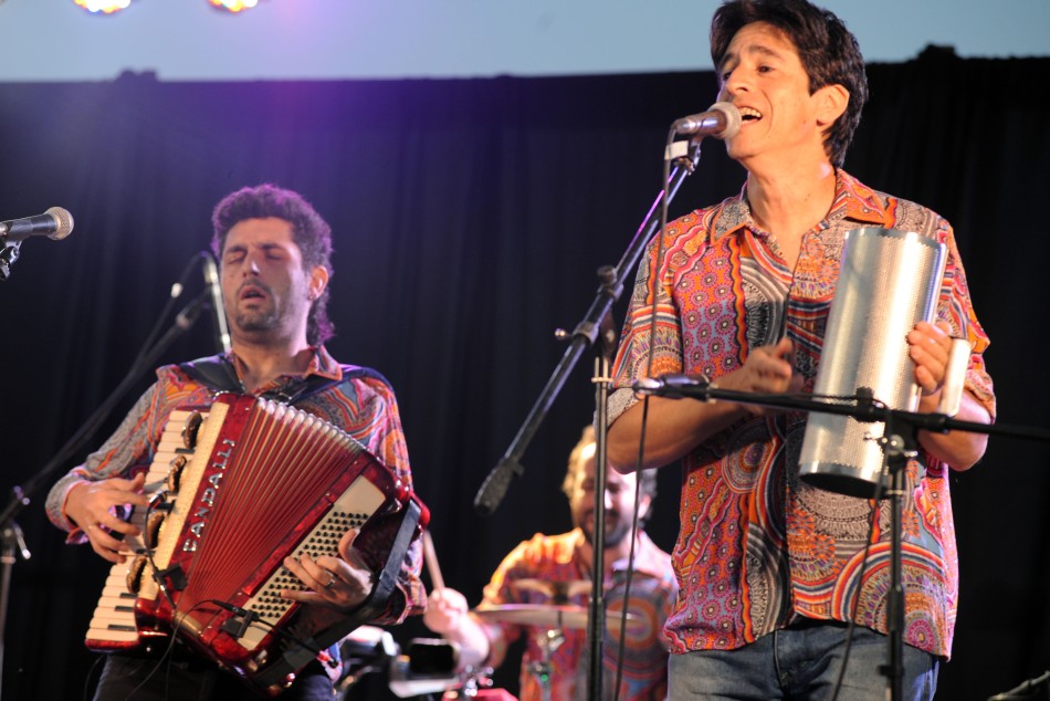 40263 | Teatro por la Identidad Rosario - Grupo Homero y sus Alegres - Silvio Moriconi