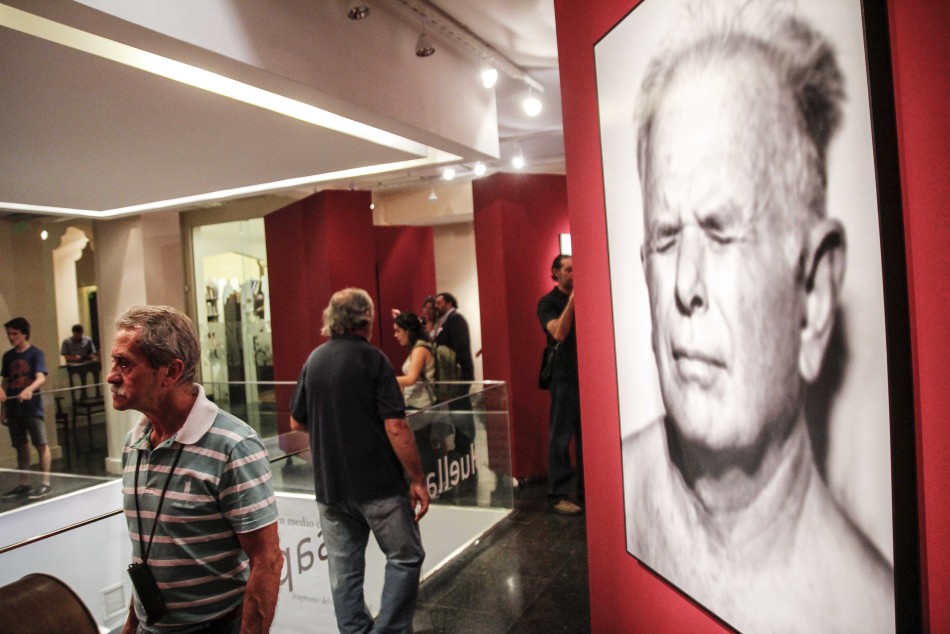 44147 | Muestra fotográfica Huellas de Desapariciones - Sec. de Cultura y Educación (Guillermo Turin)