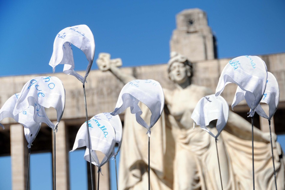48931 | Muestra Manos que Bordan Memoria  - Dir. Gral. de Comunicación Social (Marcelo Beltrame)