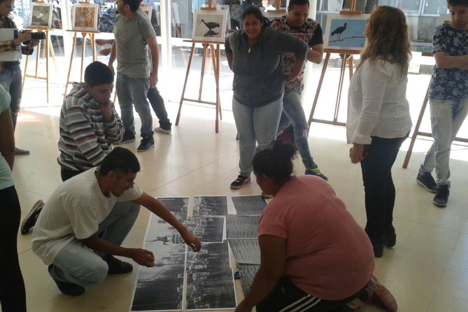 48955 | Se realizaron intervenciones urbanas por los 40 años del golpe en el CMD Noroeste - Centro Municipal Distrito Noroeste