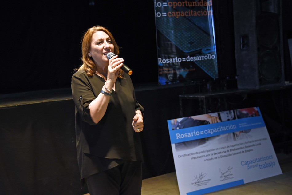 67163 | Entrega Certidicados Capacitacion Oficios  - Dir. Gral. de Comunicación Social (Marcelo Beltrame)