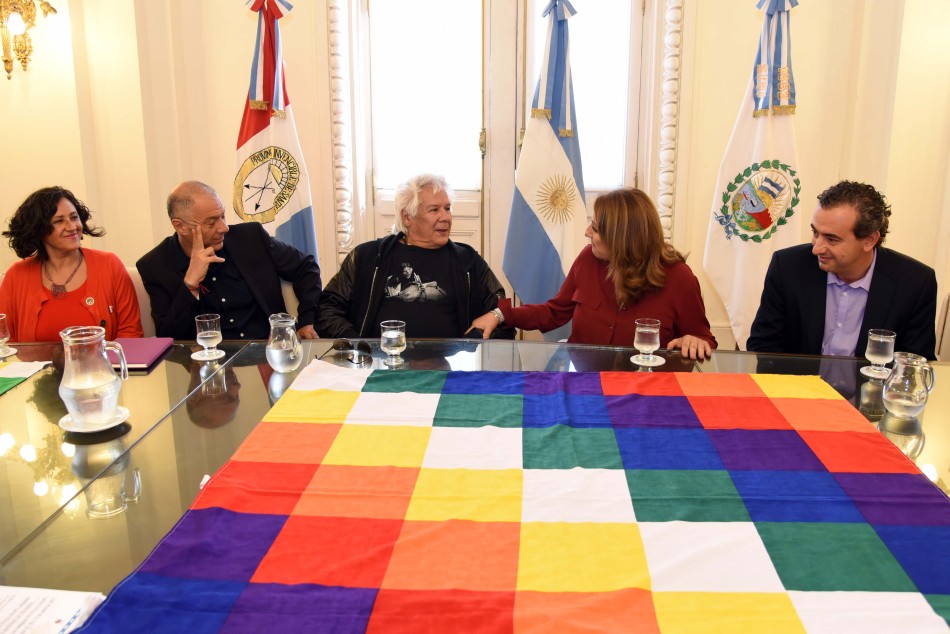 81784 | Encuentro con Victor Heredia - Dir. Gral. de Comunicación Social (Silvio Moriconi)