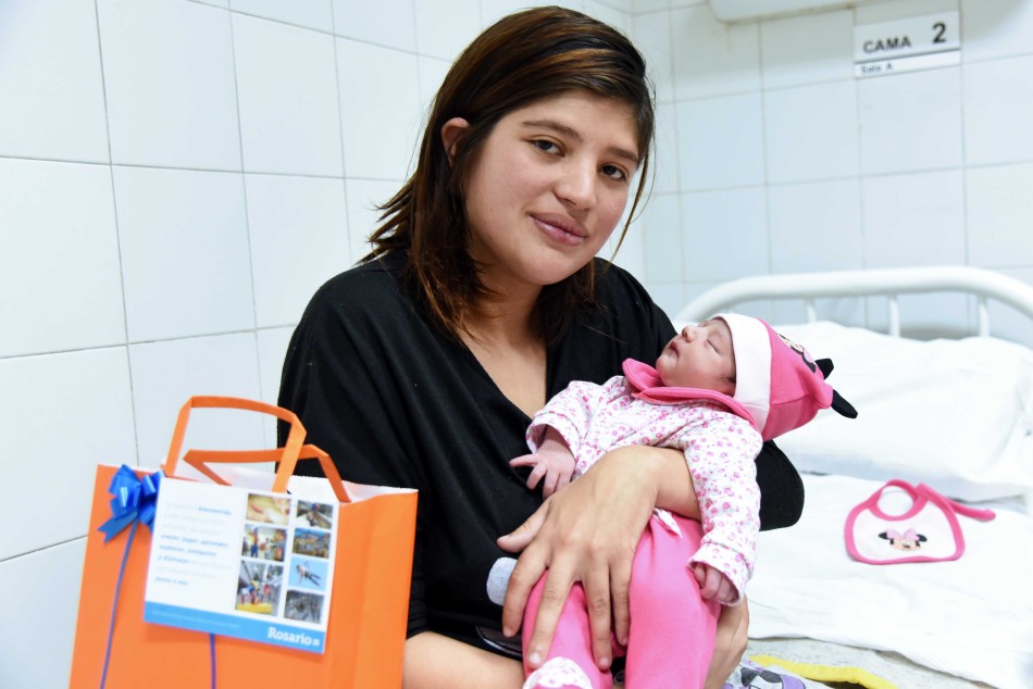 96107 | Primera Beba Nueva Maternidad Roque Saenz Peña - Dir. Gral. de Comunicación Social (Marcelo Beltrame)