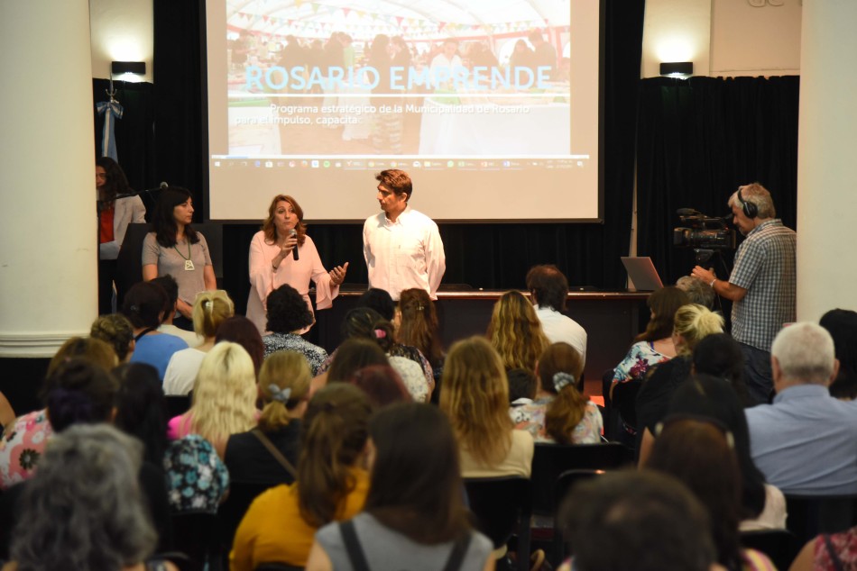 116957 | Entrega de Diplomas Rosario Emprende - Dir. Gral. de Comunicación Social (Silvio Moriconi)
