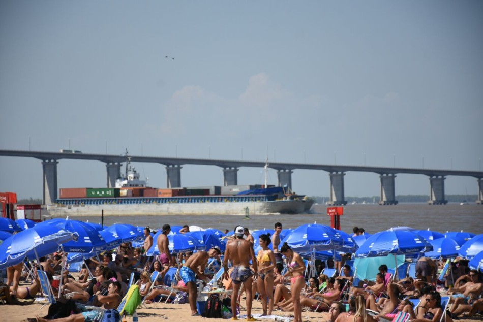 123654 | Fin de semana de Carnaval: más de 15 mil personas pasaron por las playas de La Florida y la Rambla  -