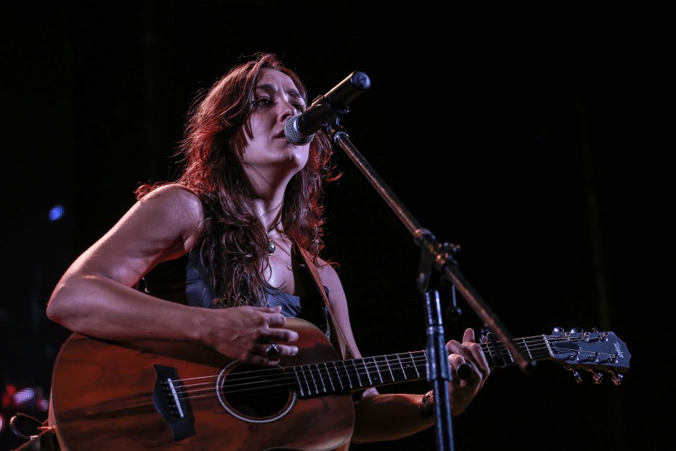 127126 | Mavi Leone en las escalinatas del Parque España - Sec. de Cultura y Educación (Guillermo Turin Bootello)