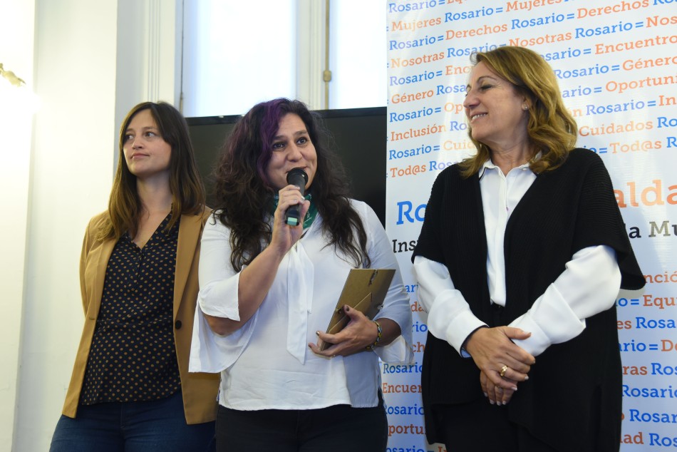 127644 | Radio: Lilian Alba, mención especial a La Noche Impertinente (Radio Nacional) - Dir. Gral. de Comunicación Social (Franco Trovato)