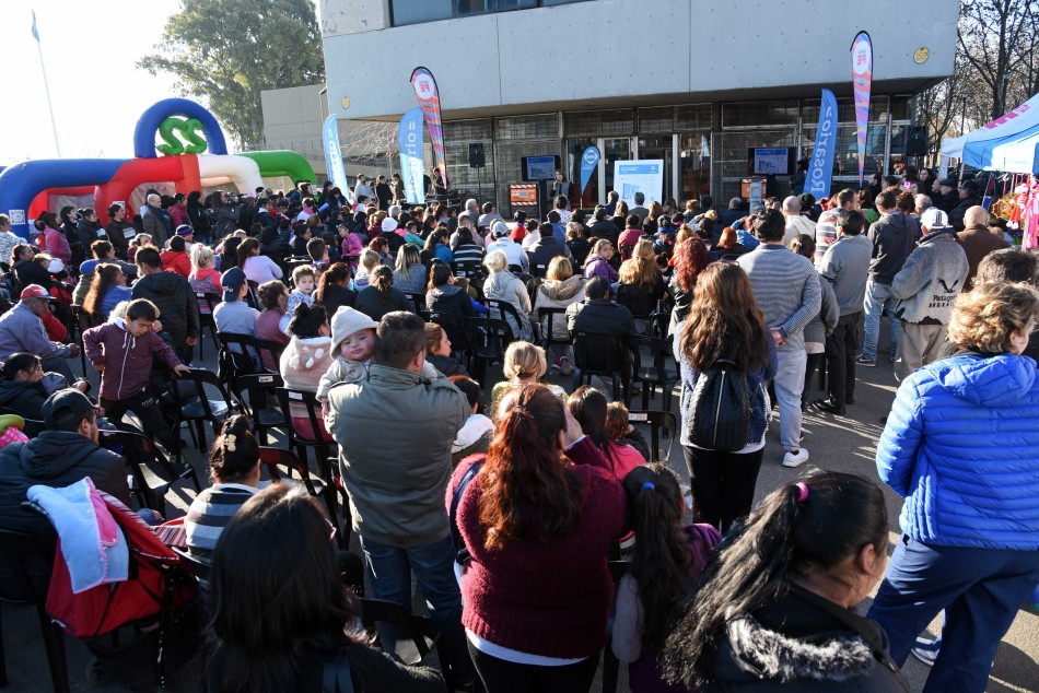 147723 | Anuncio Apertura Calles Villa Banana  - Dir. Gral. de Comunicación Social (Marcelo Beltrame)