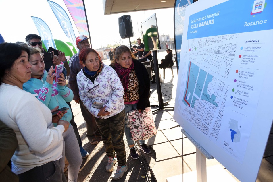 147727 | Anuncio Apertura Calles Villa Banana  - Dir. Gral. de Comunicación Social (Marcelo Beltrame)