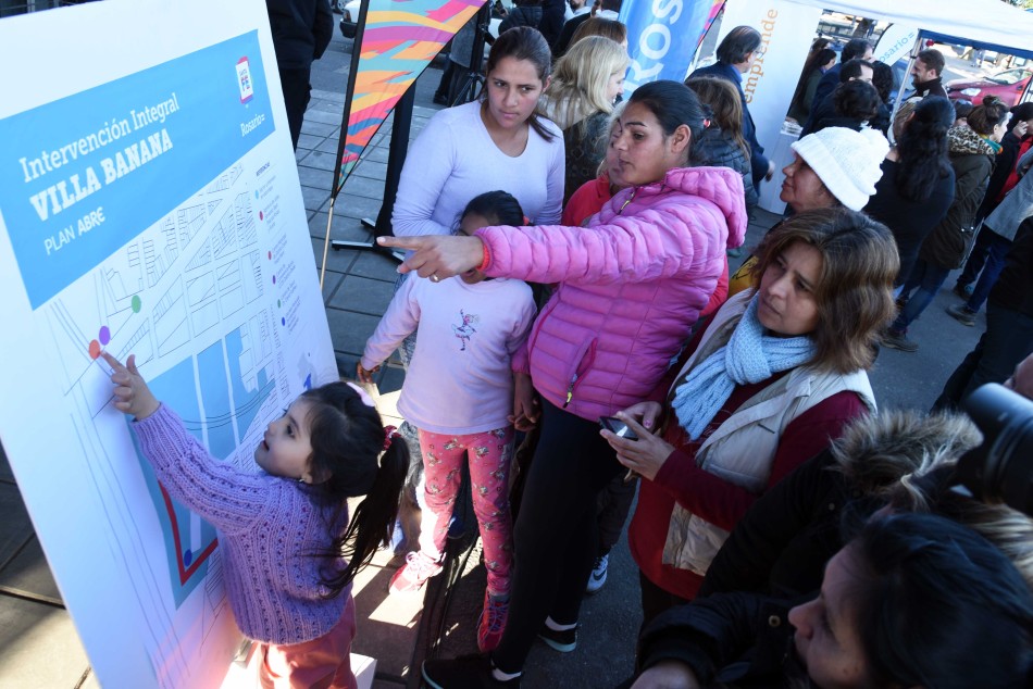 147729 | Anuncio Apertura Calles Villa Banana  - Dir. Gral. de Comunicación Social (Marcelo Beltrame)