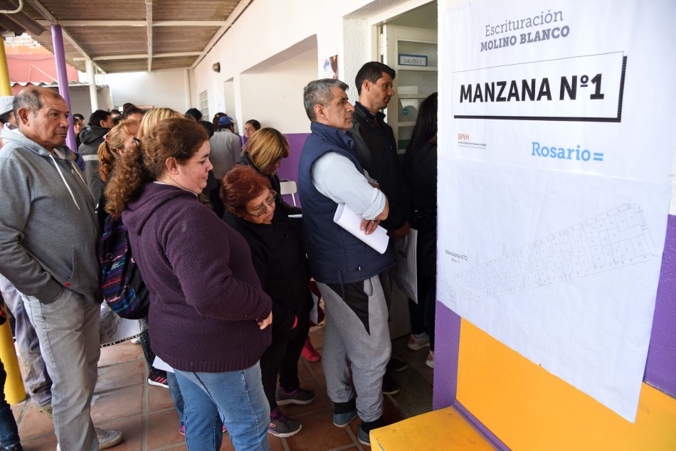 151024 | Escrituracion Viviendas Molino Blanco - Subsecretaría de Comunicación Social (Marcelo Beltrame)