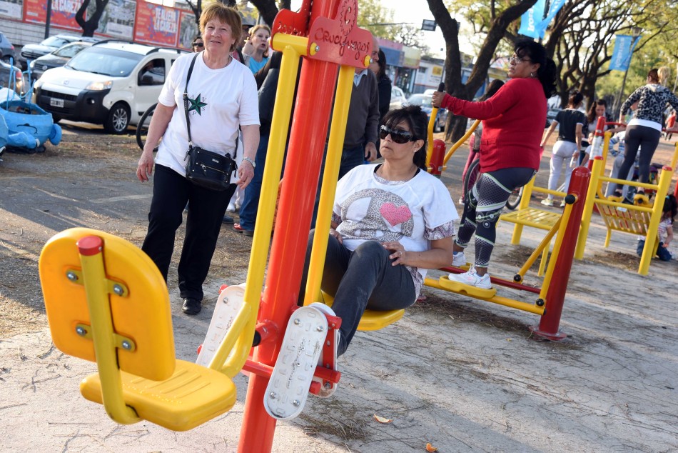 158230 | Estaciones Aerobicas Oroño  - Subsecretaría de Comunicación Social (Marcelo Beltrame)