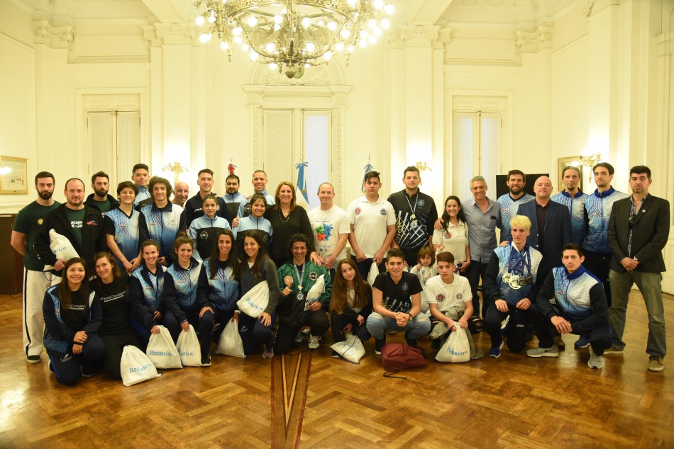 160705 | Reconocimiento a taekwondistas rosarinos - Subsecretaría de Comunicación Social (Franco Trovato)