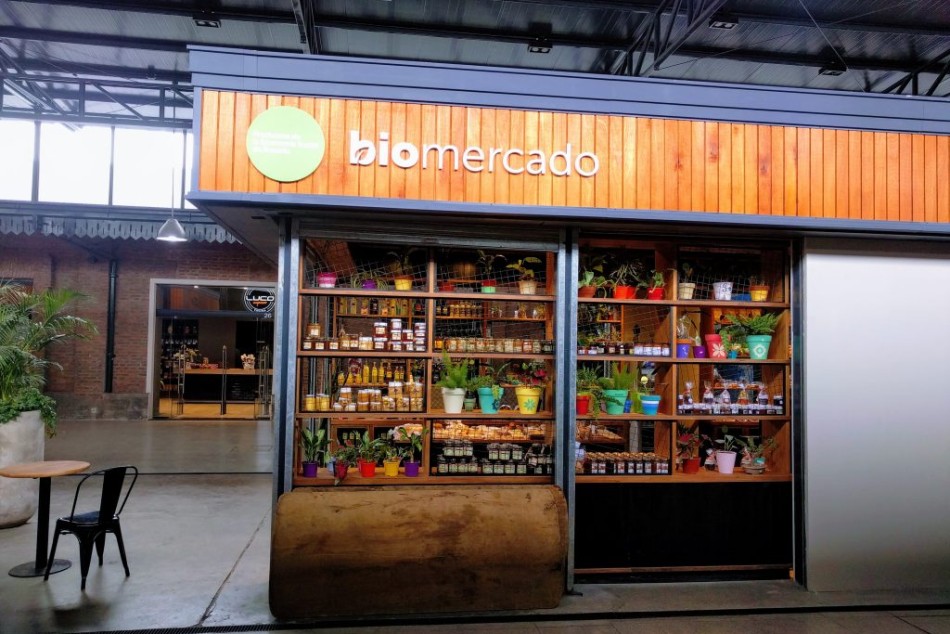 167763 |  BioMercado del Patio - El municipio promueve las compras de cercanía para los regalos del día del Padre