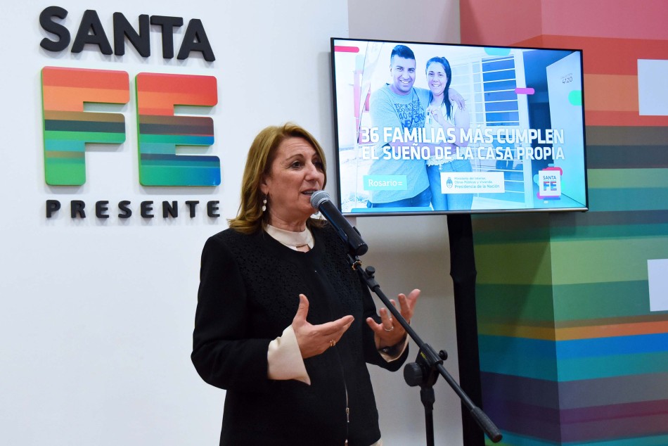 168234 | Entrega Escrituras Villa Olimpica  - Subsecretaría de Comunicación Social (Marcelo Beltrame)