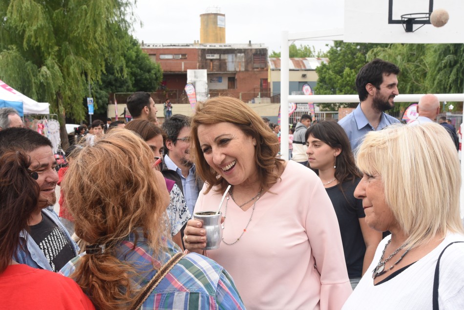 172934 | Plan Abre-Inauguración playón deportivo Fonavi Rouillón y Seguí - Subsecretaría de Comunicación Social (Franco Trovato)