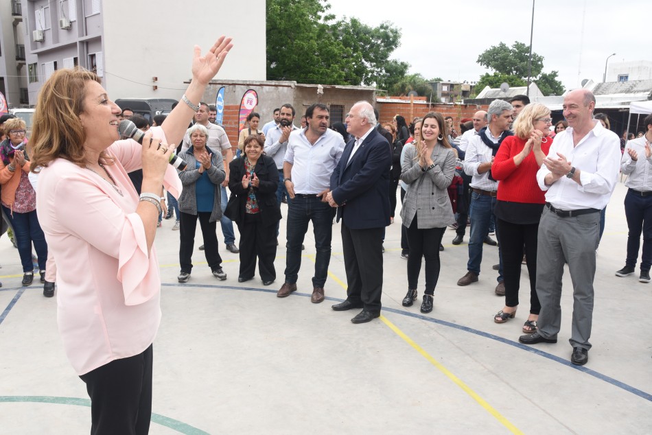 172936 | Plan Abre-Inauguración playón deportivo Fonavi Rouillón y Seguí - Subsecretaría de Comunicación Social (Franco Trovato)