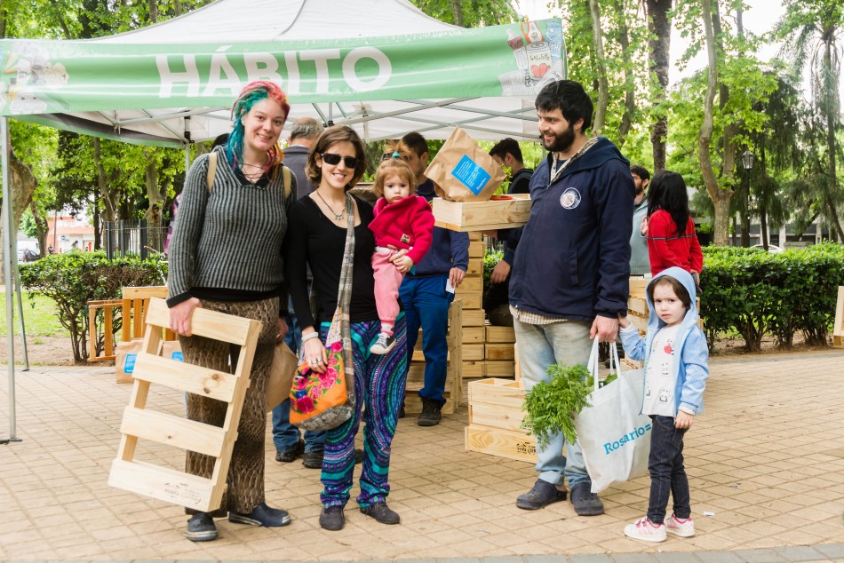 174611 | La plaza Alberdi será escenario del canje de reciclables por productos sustentables - Secretaría de Ambiente y Espacio Público (Juan Pablo Allegue)