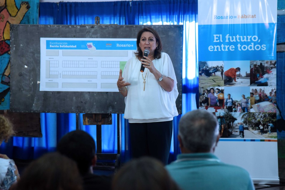 175978 | Anuncio Escrituracion Barrio Solidaridad - Subsecretaría de Comunicación Social (Marcelo Beltrame)