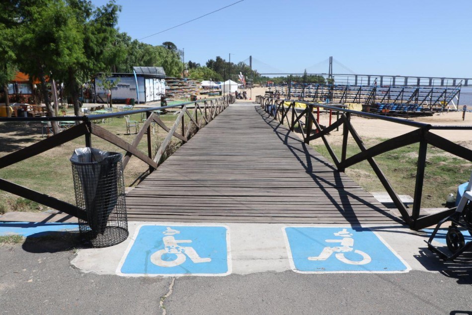 176085 | Playa para todos: La Florida inauguró obras para mejorar la accesibilidad -