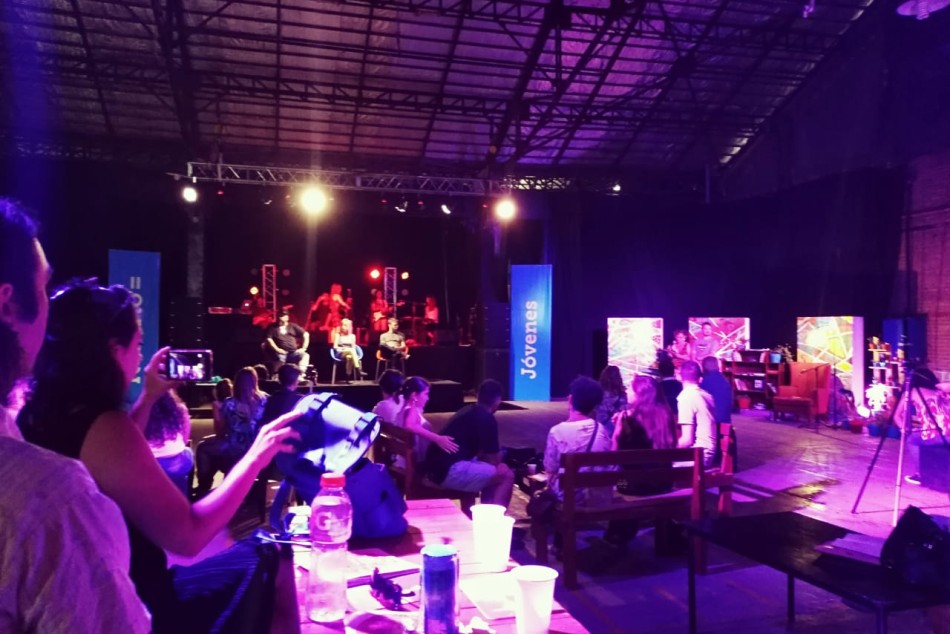 179043 | Literatura en flor - Dirección de Juventudes