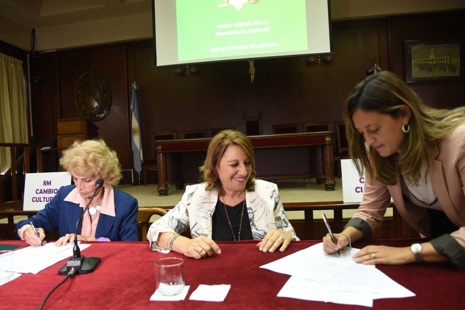 189579 | Firma de convenio con la Corte Suprema en el marco del Día de la Mujer - Subsecretaría de Comunicación Social (Silvio Moriconi)