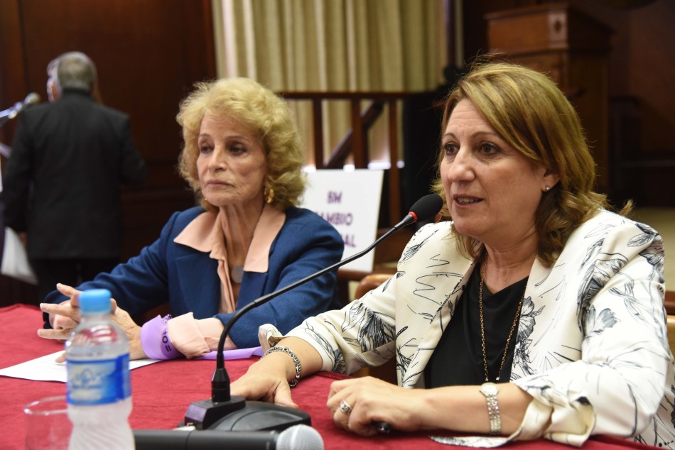 189580 | Firma de convenio con la Corte Suprema en el marco del Día de la Mujer - Subsecretaría de Comunicación Social (Silvio Moriconi)