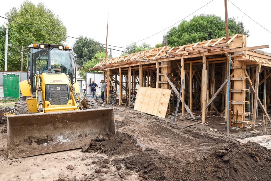 189664 | Construcción de 69 viviendas en Esmeralda y Riobamba - Sebastian Travaglia
