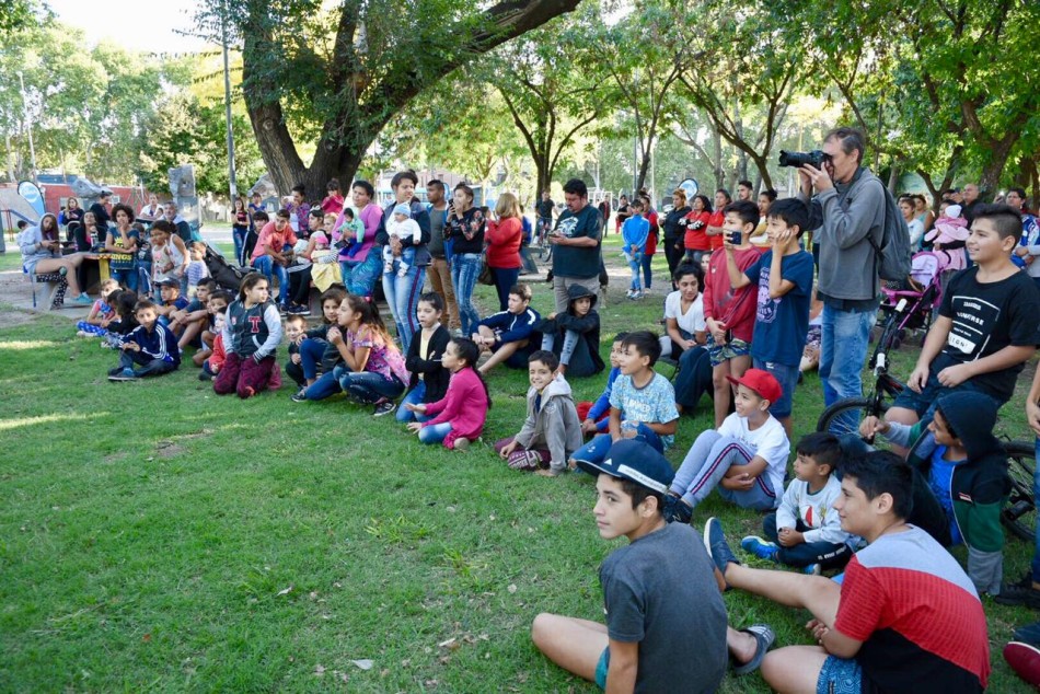 189669 | Vecinos celebraron un año de obras - Sebastian Travaglia
