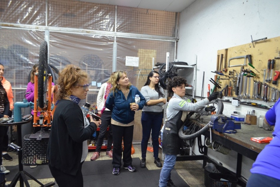 199119 | Taller de ciclomecánica para mujeres - Gentileza