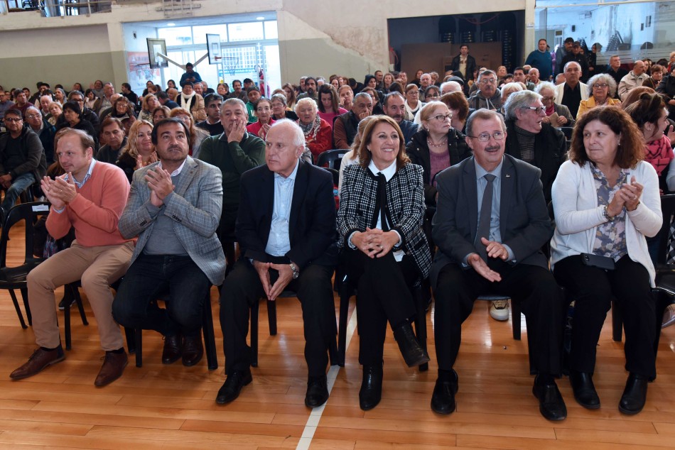 208808 | Entrega Escrituras  - Subsecretaría de Comunicación Social (Marcelo Beltrame)