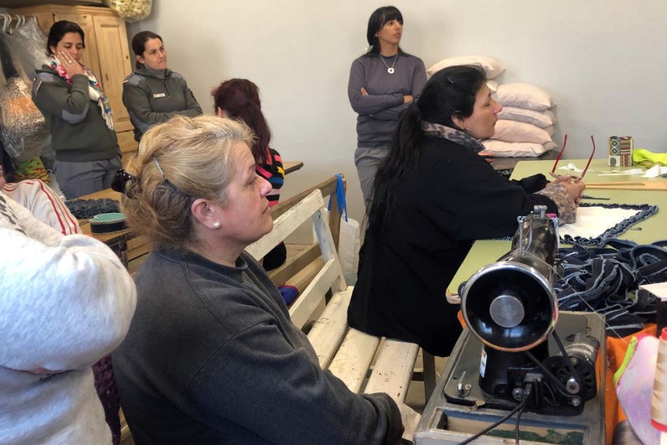 220300 | Taller de indumentaria en la cárcel de mujeres -