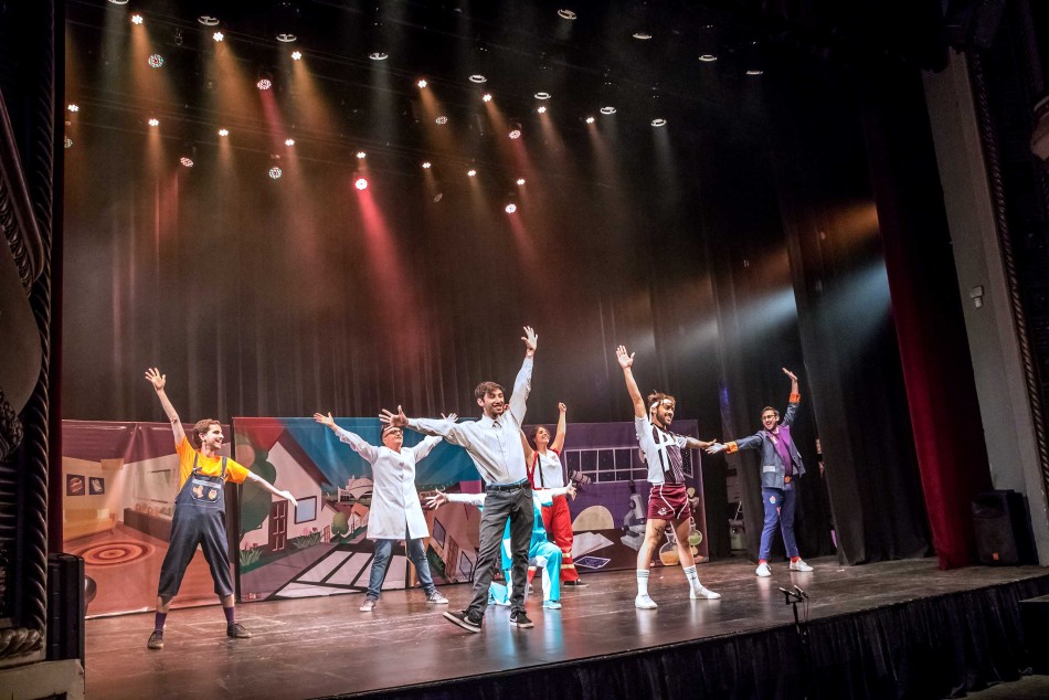 229327 | Omblis en Teatro La Comedia - Subsecretaría de Comunicación Social (Marcelo Beltrame)