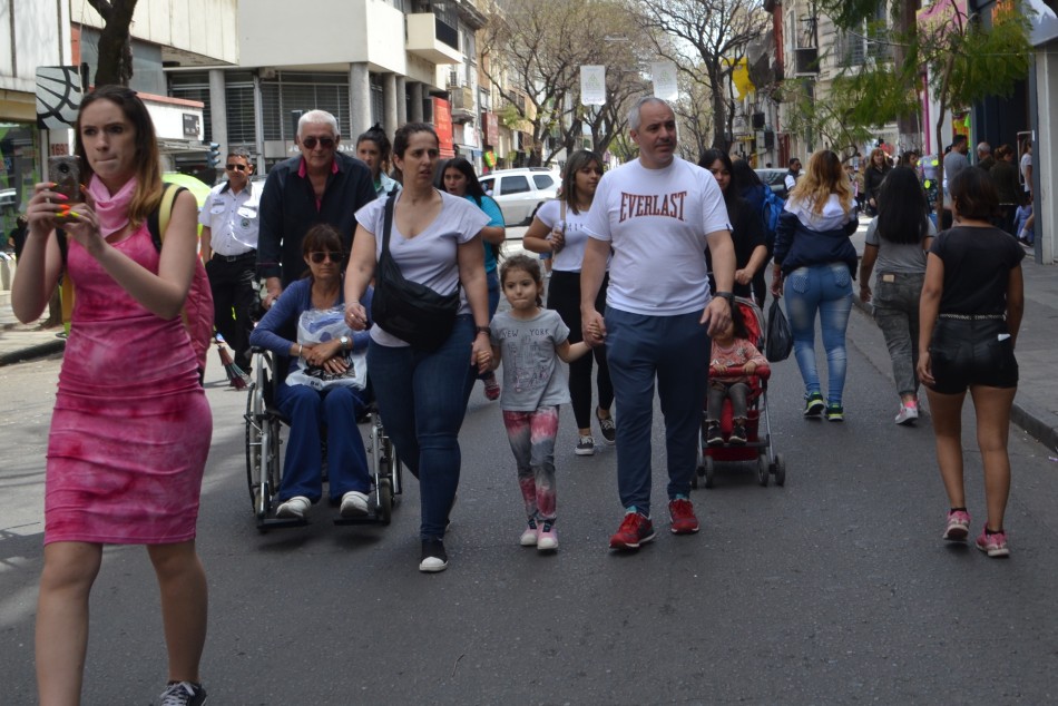 238357 |  - Careli Vivas