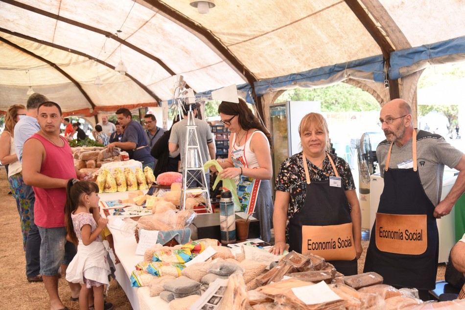 244386 | Mercado Social - Subsecretaría de Comunicación Social (Silvio Moriconi)