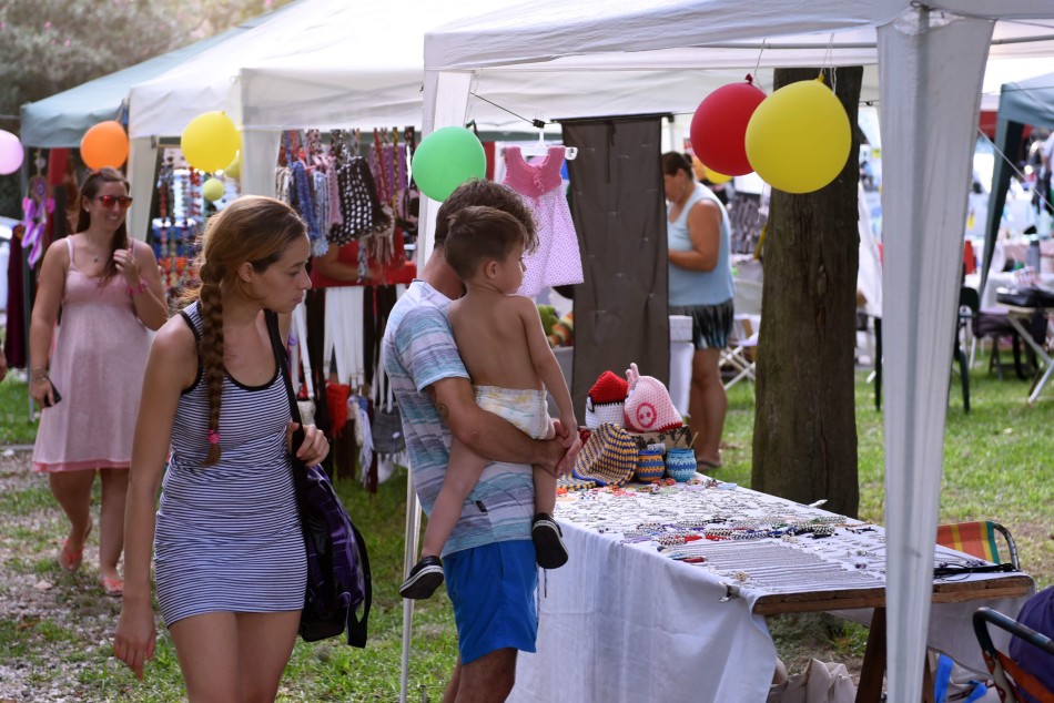 244570 | Ferias  - Archivo Economía Social