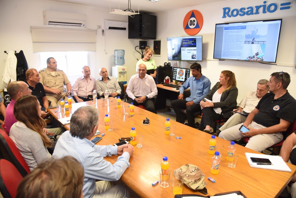 246964 | Reunión por incendios en las islas - Subsecretaría de Comunicación Social (Silvio Moriconi)