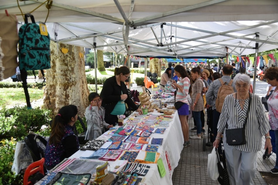 247495 | Feria Vuelta a Clases - Archivo Economía Social