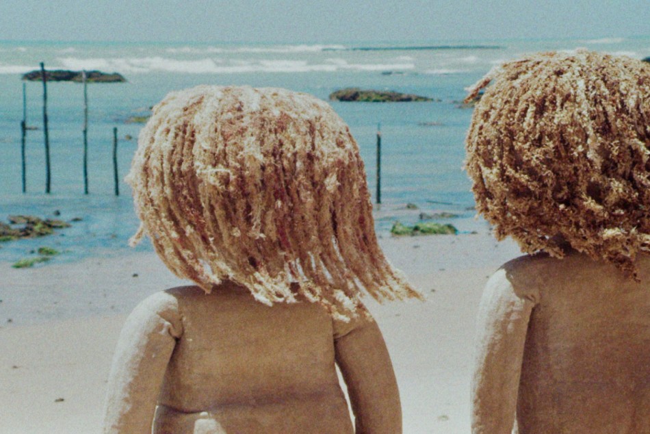 275265 | Guaxuma - Diección: Justin Pechberty, Damien Megherbi y Livia De Melo -