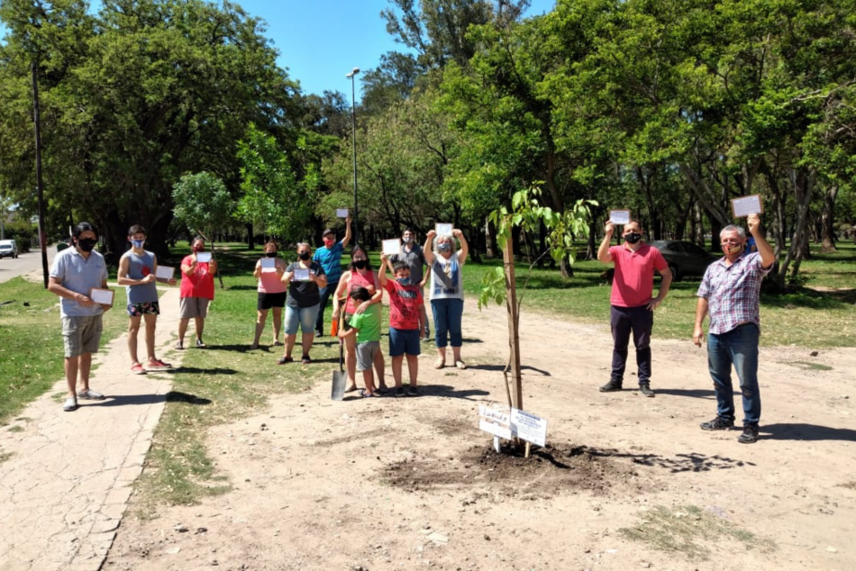 288398 | Plantación de árboles en el Parque Regional Sur - Comunicación Distrito Sur - Sergio Flores