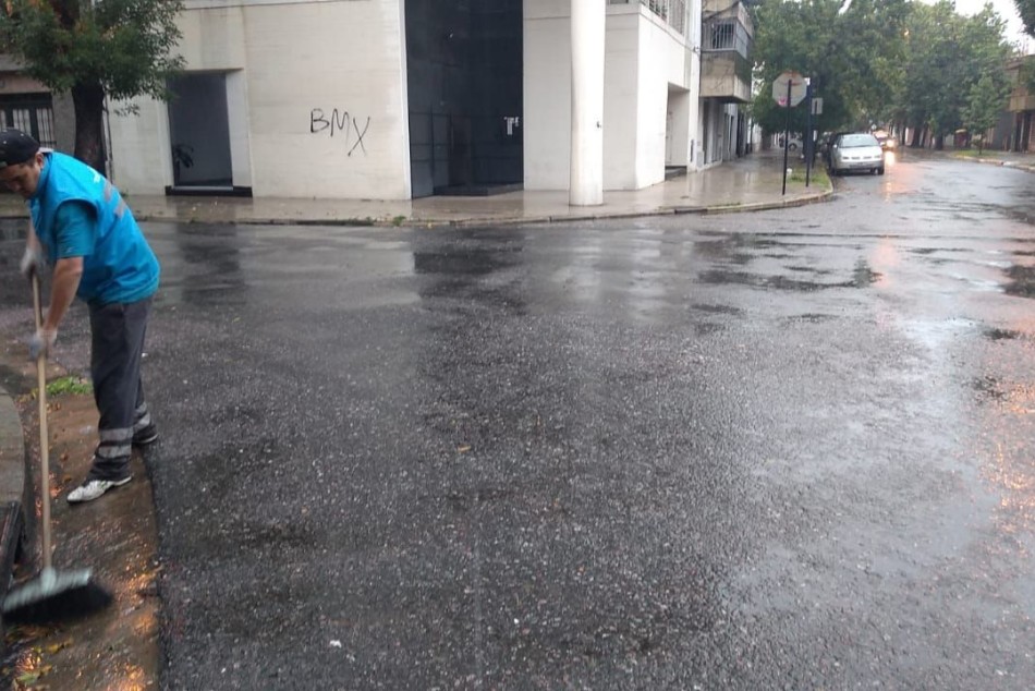 296476 | Limpieza de boca de tormenta -