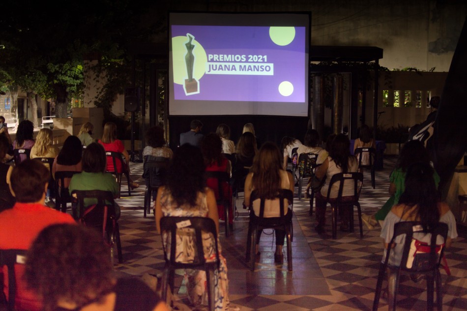 301669 | Entrega premios Juana Manso 2021 - Florencia Carrera