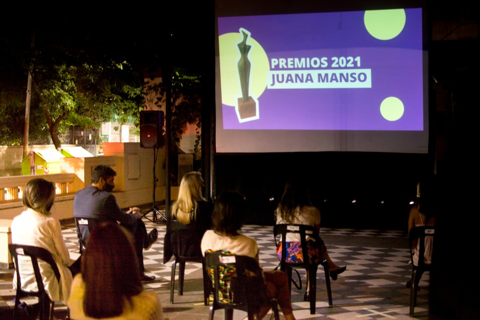 301673 | Entrega premios Juana Manso 2021 - Florencia Carrera