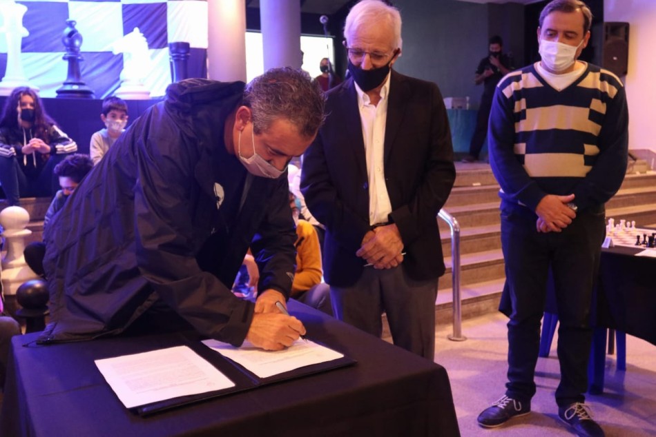 303184 | Firma Convenio Programa Municipal de Ajedrez - Subsecretaría de Comunicación Social (Daniel Cuart)