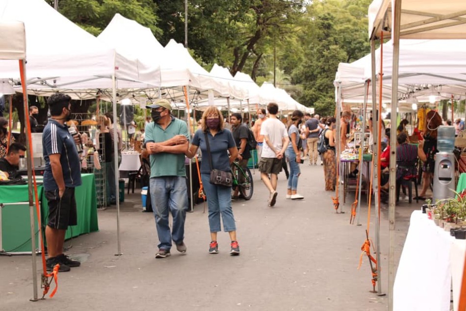 313558 | Arriba Rosario: vuelven el Biomercado y la Rosarigasina - Secretaría de Desarrollo Humano y Hábitat