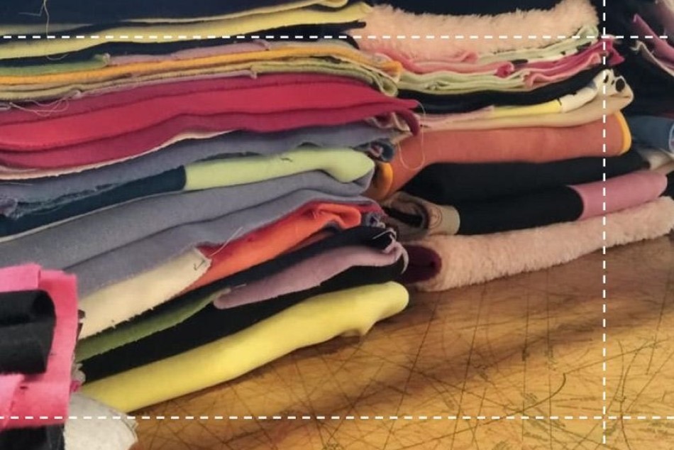 313570 | Mantas Colectivas, 100% Abrazos - La Isla de los Inventos