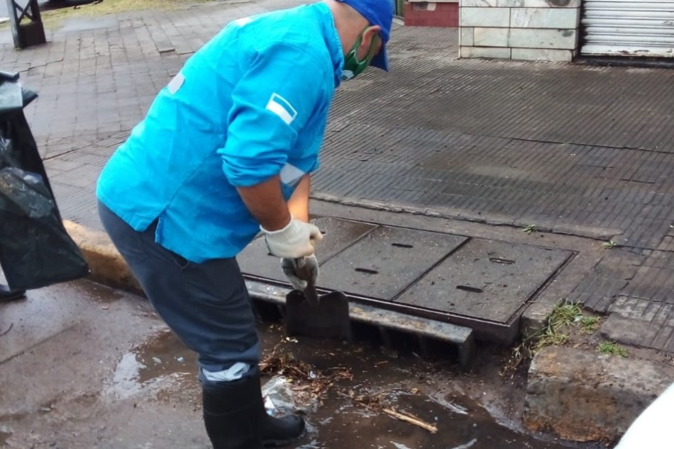322069 | Cuadrillas del municipio trabajan para resolver problemas ocasionados por la tormenta -